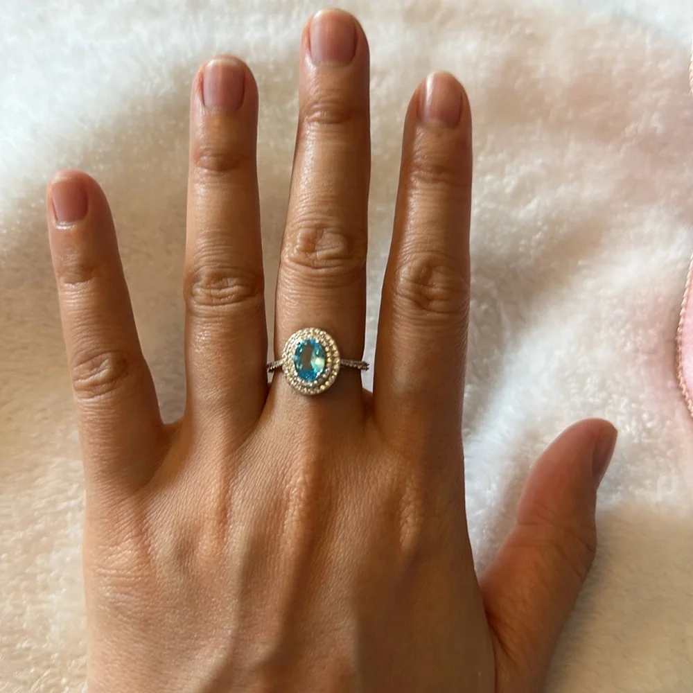 Elegant Silver and Blue Gemstone Ring